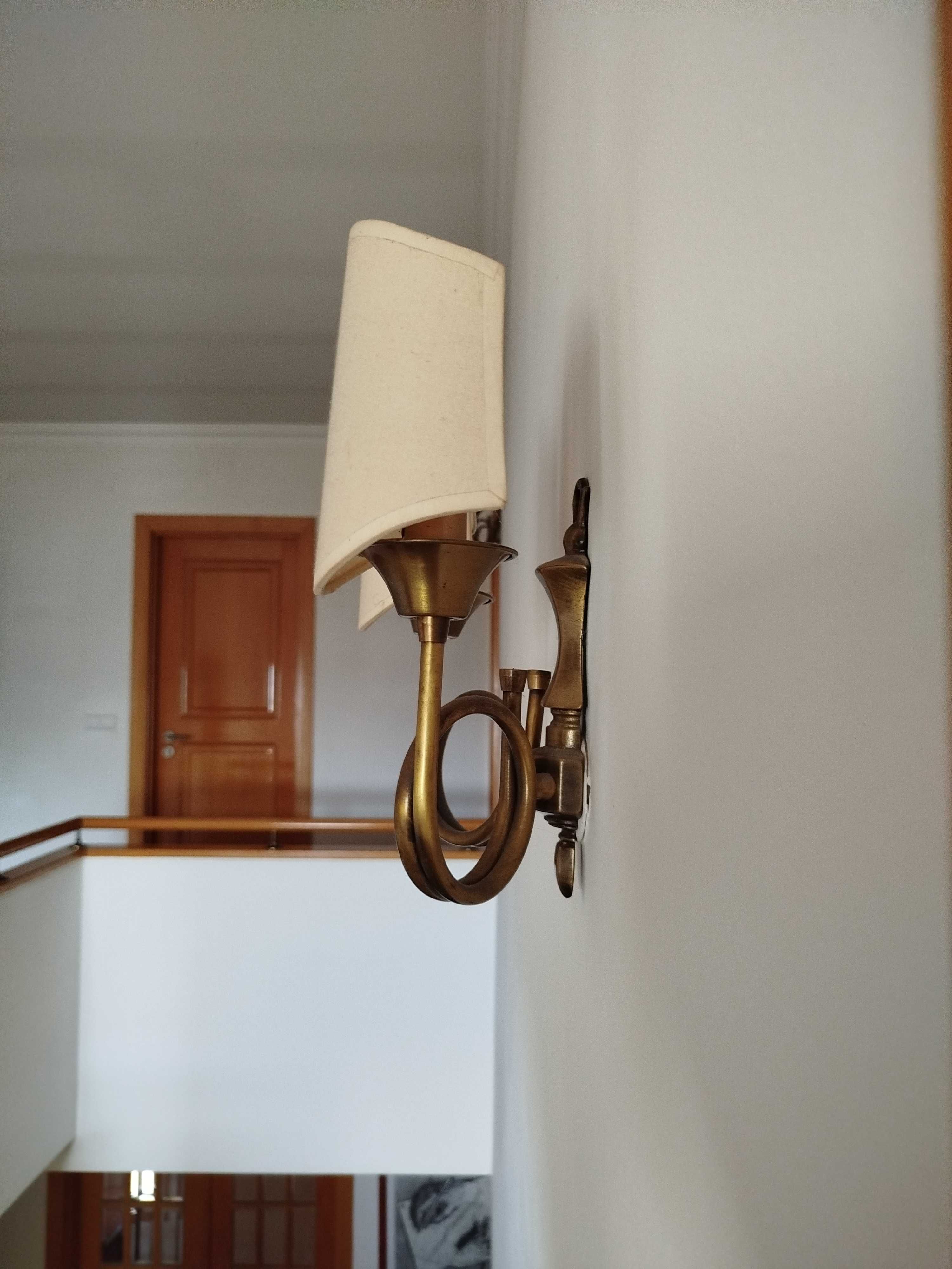 Candeeiro de parede 2 luzes em latão