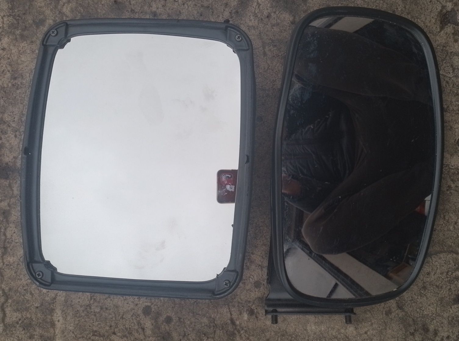 Продам зеркало Daf