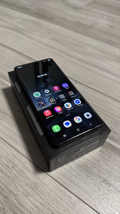 Samsung S21 Ultra 256/12Gb Czarny. Stan bardzo dobry. 5 etui i pudełko