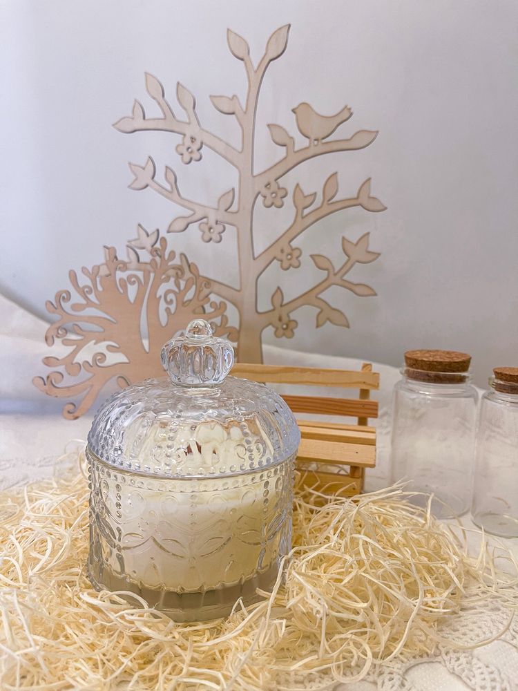 Queen Candle Vela