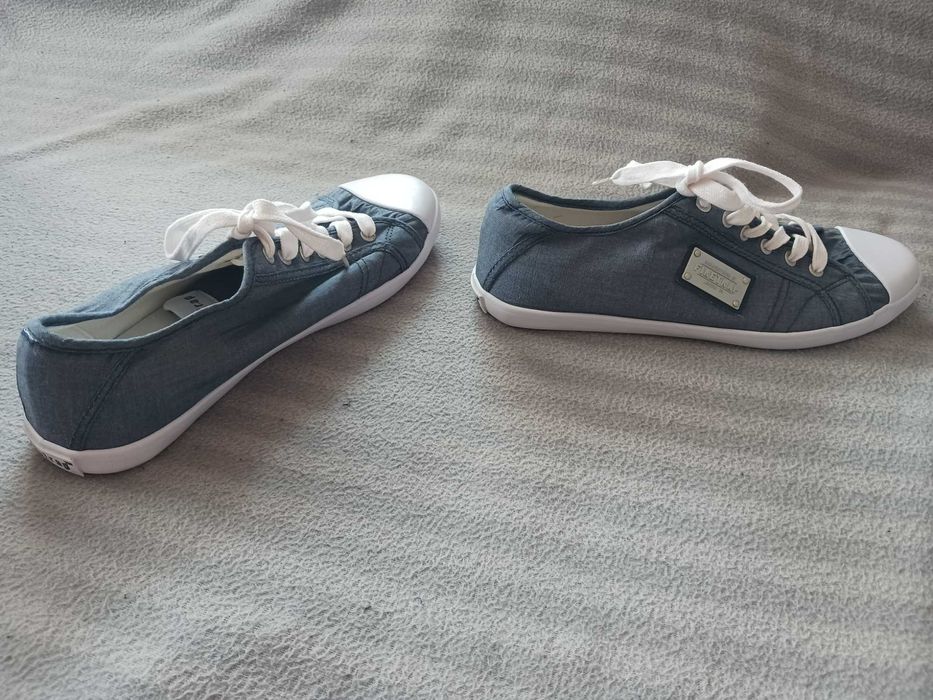 Trampki Manufaktured by FIRETRAP London W3, rozm.43