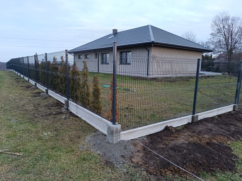 Montaż ogrodzeń posesji