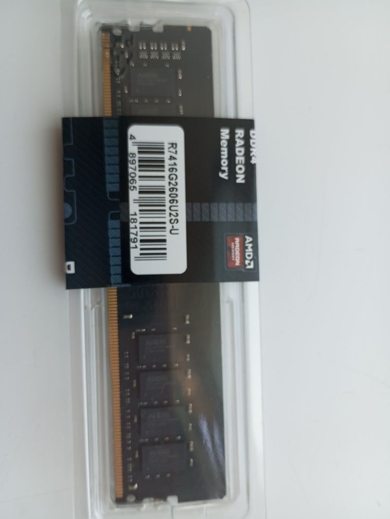 Оперативна пам'ять AMD Radeon R9 Gamer DDR4 2666MHz 16GB (R7416G2606U2