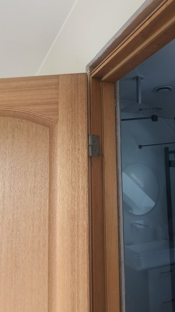 Drzwi wewnętrzne lite drewno (egzotyk)