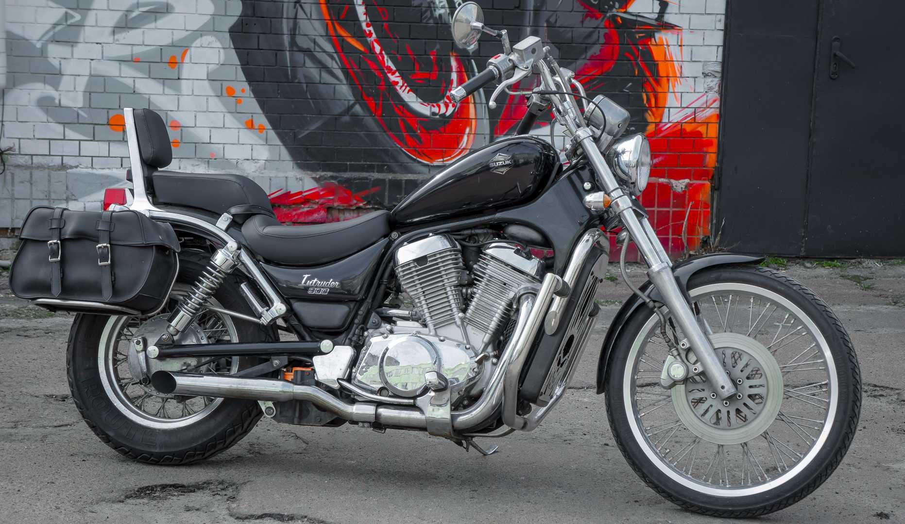 мотоцикл Suzuki Intruder