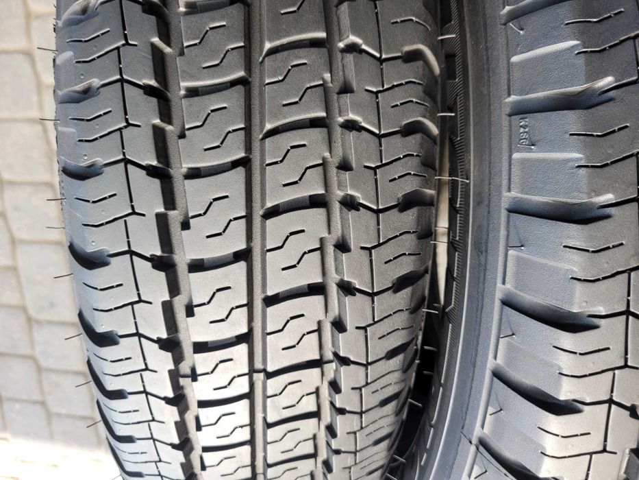 205 /75   R 16 C    Taurus