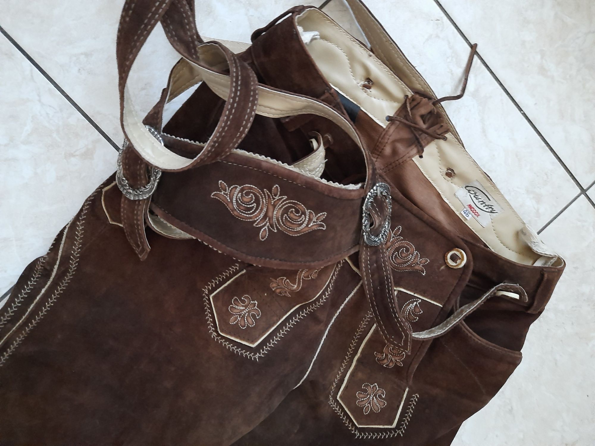 Buty drewniaki Bawarskie