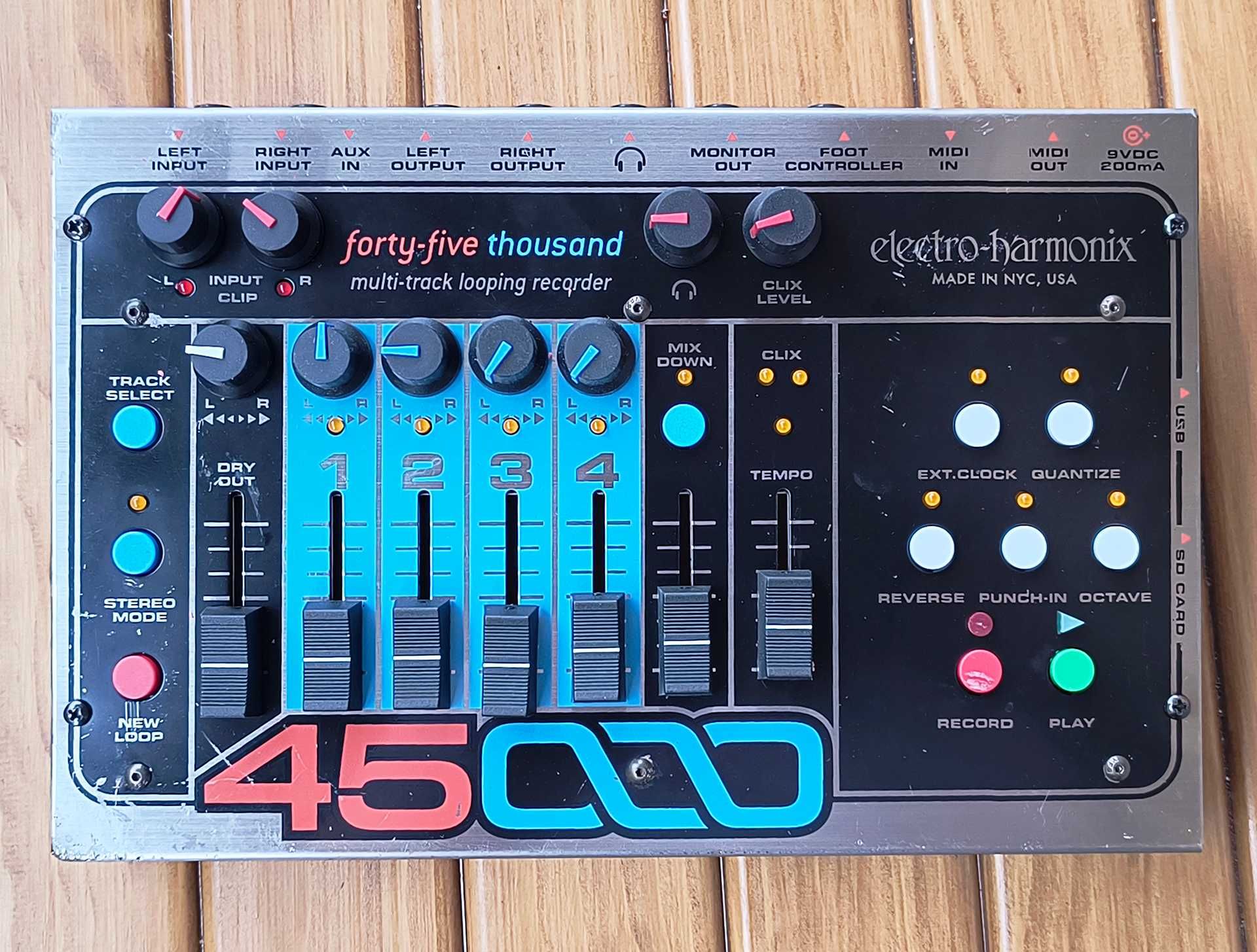 Electro-Harmonix 45000 Multi-Track Looper