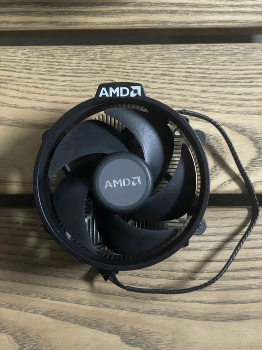 Процесор AMD Ryzen 5 1600 (6 ядер / 12 потоків)