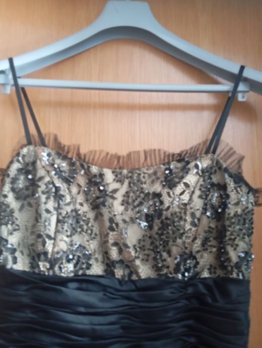Vendo vestido de cerimónia tamanho S 75€