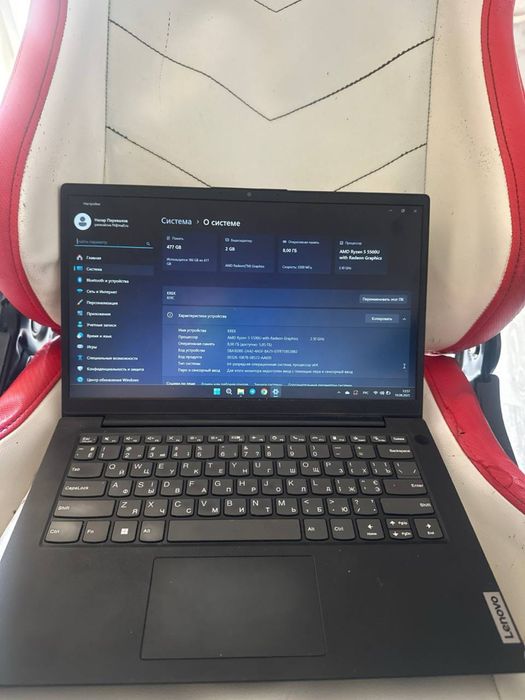 Ноутбук Lenovo IdeaPad с коробкой