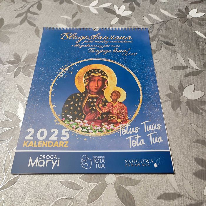 Nowy kalendarz religijny na ścianę