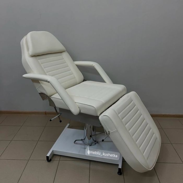 Кушетка, ккшеточка на гідравлиці, косметологічна
