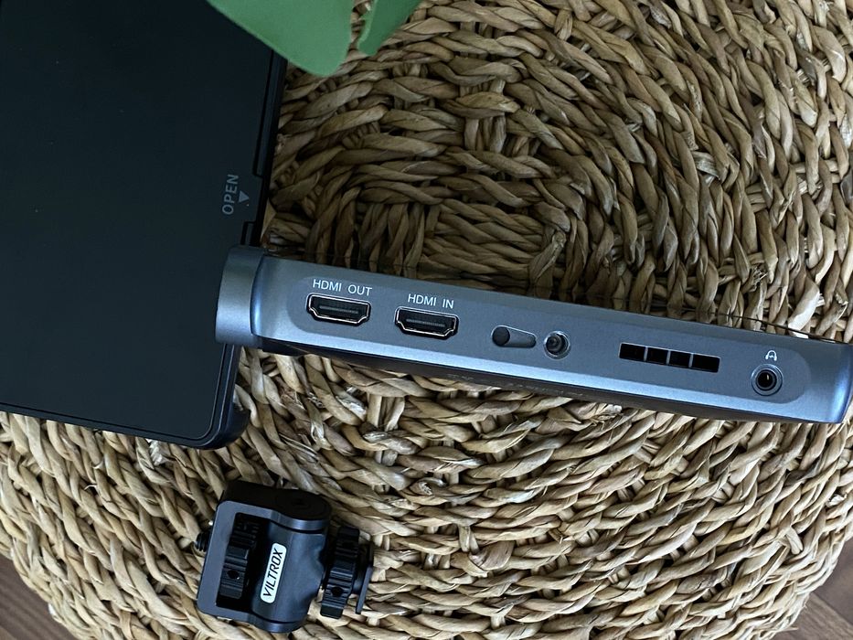 Накамерний монітор Viltrox DC-550  1200nit 4K 3DLUT