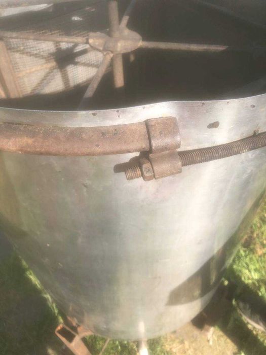 Медогонка 4х рамочна