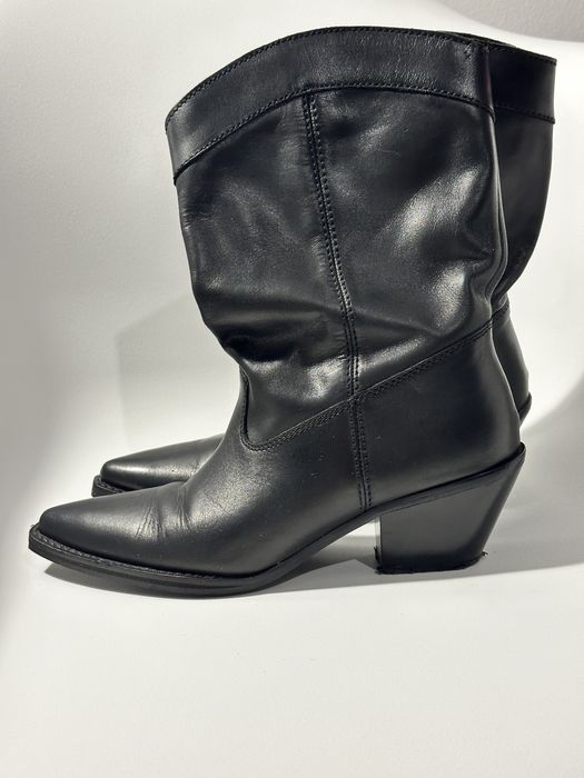 Шкіряні казаки Zara