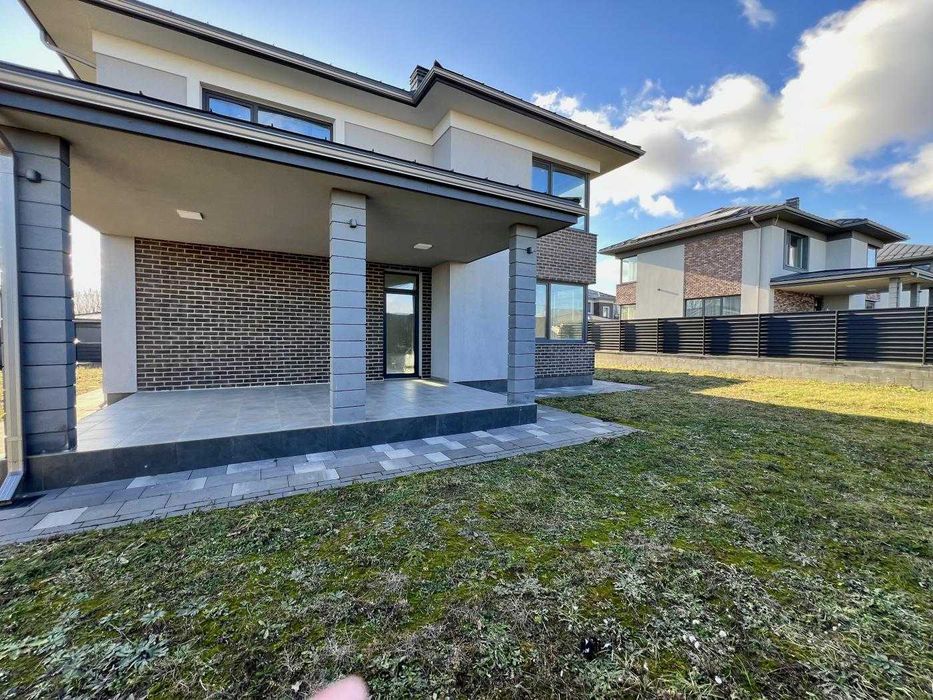 Новий будинок 180 кв.м. 6 соток, в закритому комплексі. Ходосівка