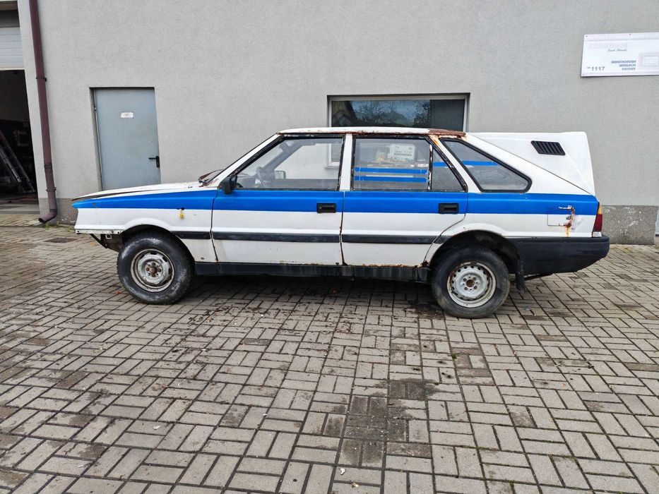 Polonez  Karetka
