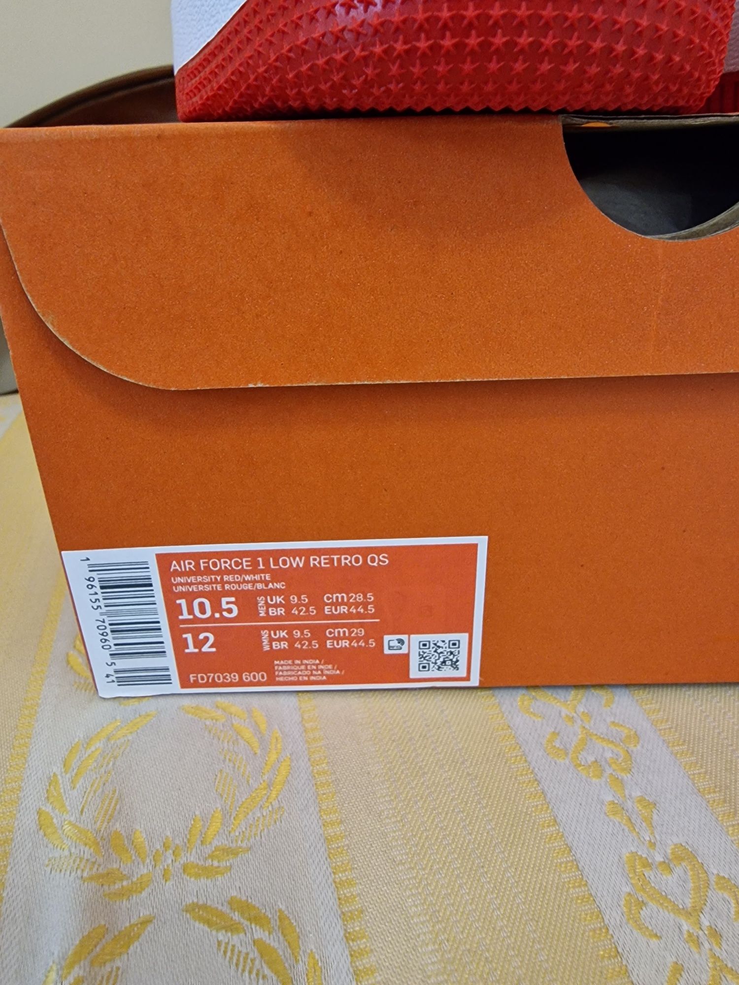 Nowe buty Nike Air Force 1 Low Retro QS 44.5