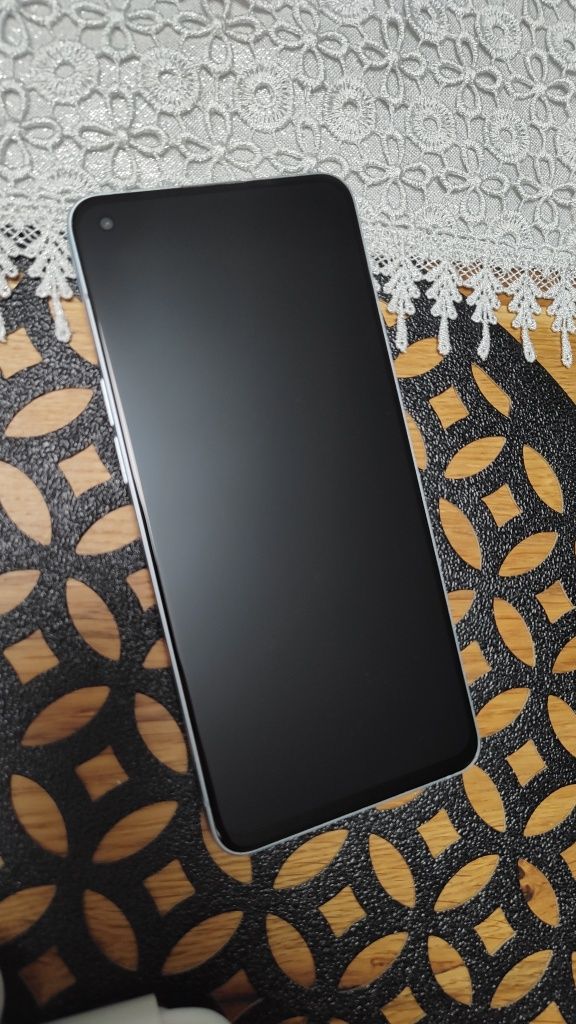 Oppo Reno 6 5g stan idealny, pełen komplet