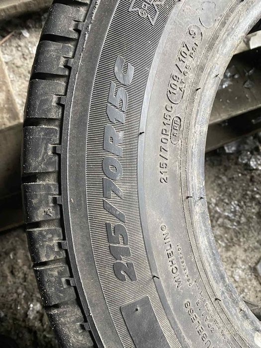 215.70.15с Michelin 2шт лето БУ склад шины резина из Европы 70 R15С це