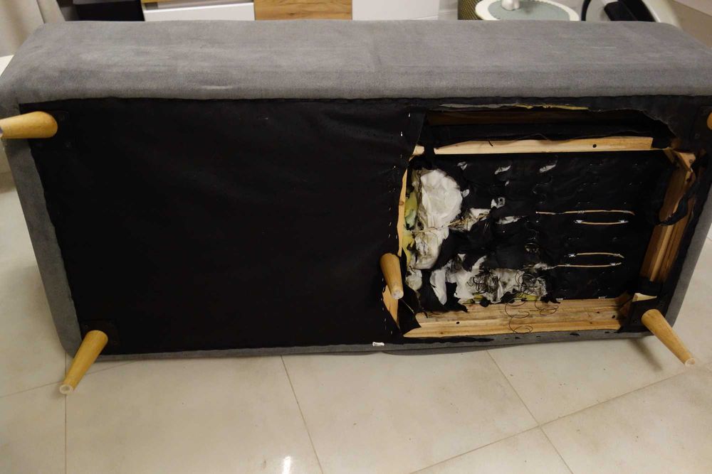 Oddam za darmo kanapę trzyosobową