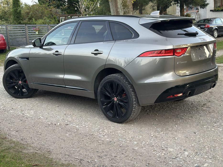 Jaguar F-Pace S 3.0 SC 380 KM