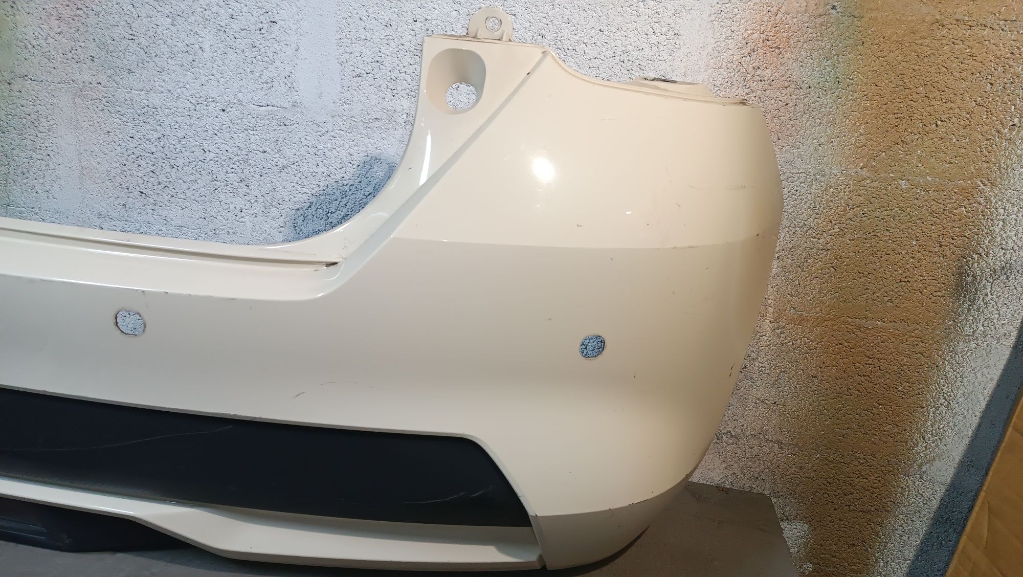Vendo parachoque de trás Nissan micra ano 2015/20