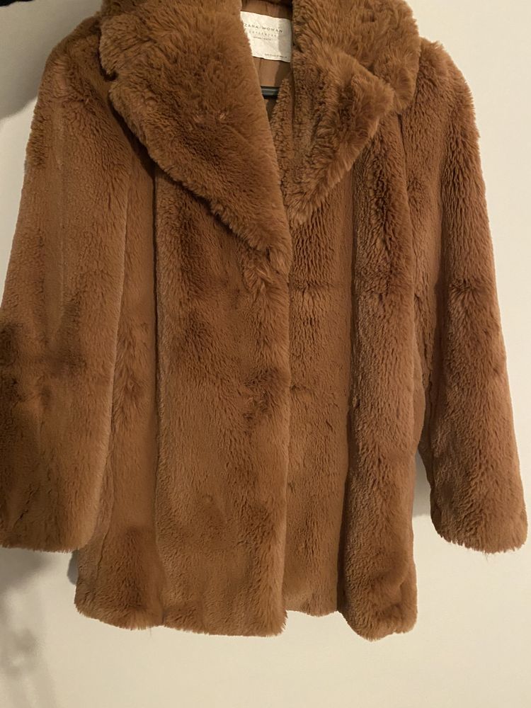 Casaco pêlo camel Zara