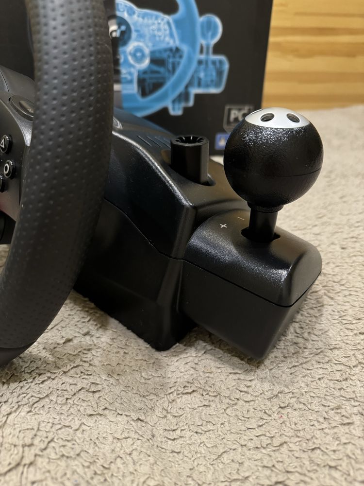 Не калірується. Ігрове кермо Logitech Driving Force Gt