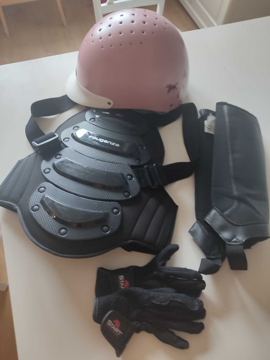 Zestaw : Kask i ochraniacz pleców dziecięcy do jazdy konnej M