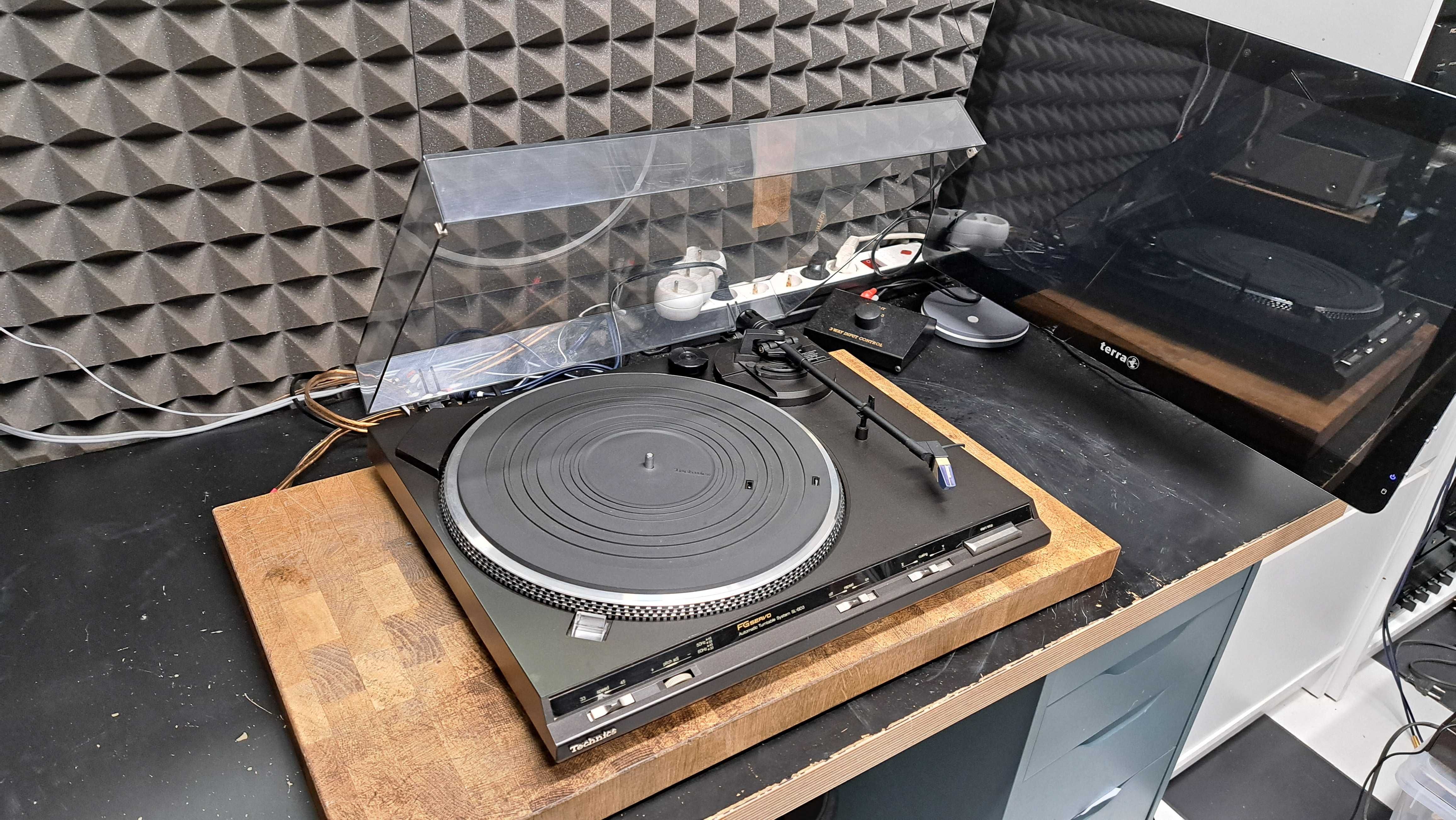 Gramofon Technics SL-BD3