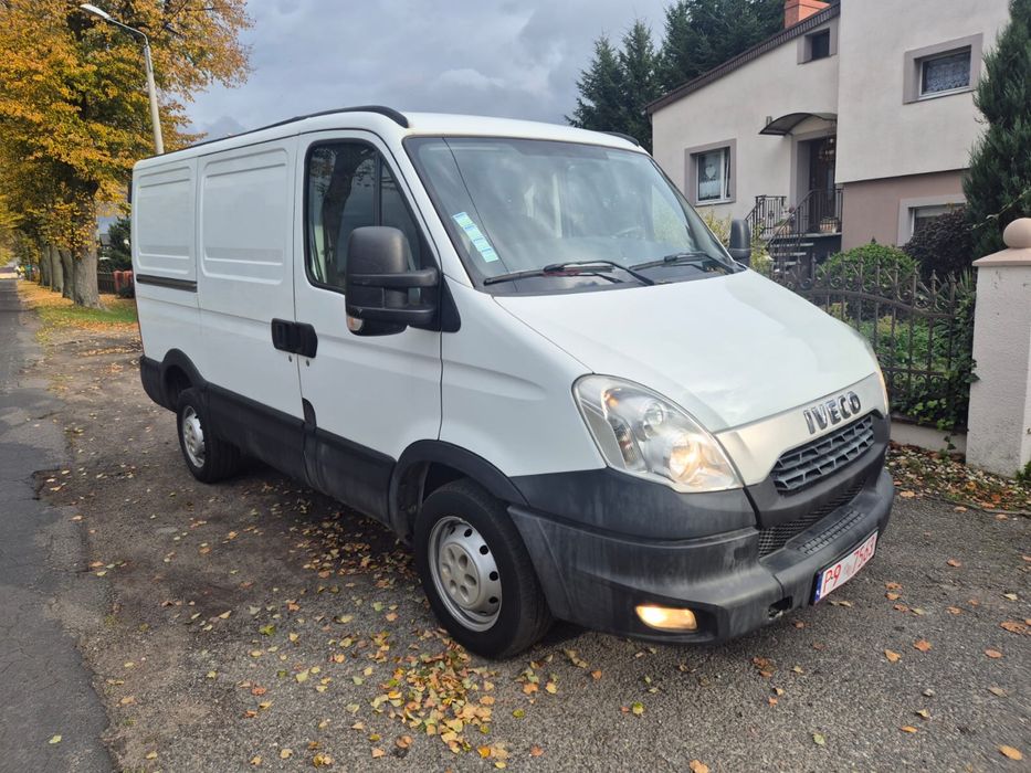 Iveco Daily klima, hak, 198 tys km udokumentowany przebieg.