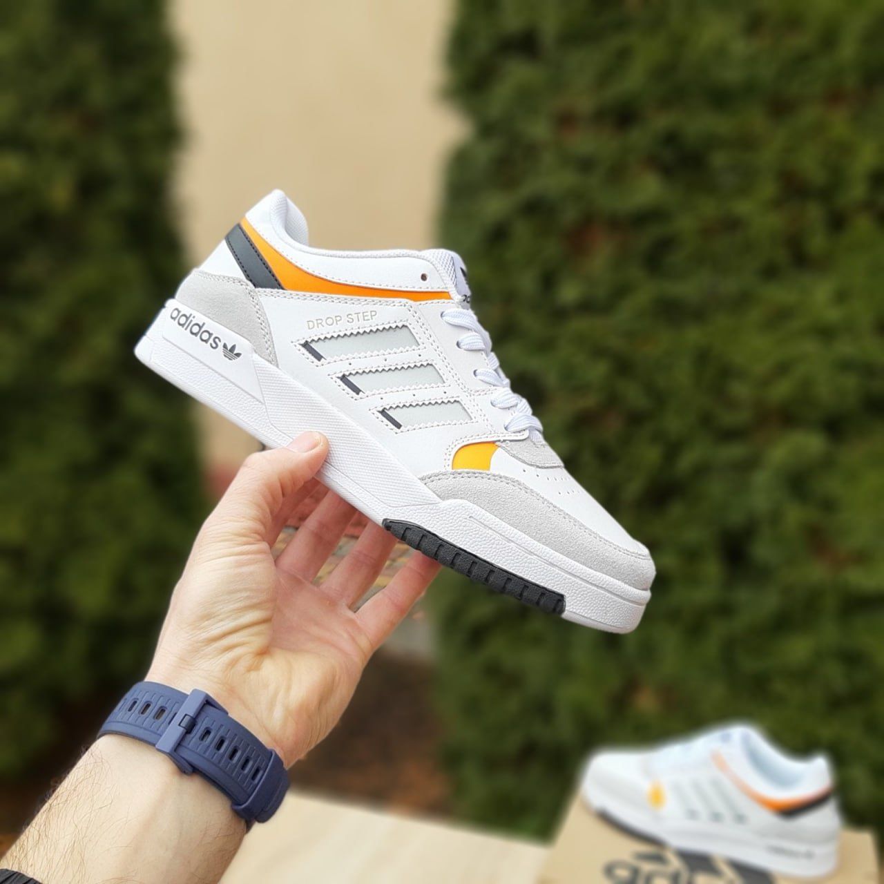Кросівки Adidas Drop Step Білі з сірим та помаранчевим