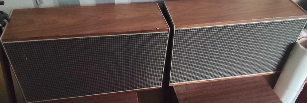 Колонки до усілітеля та комп'ютера