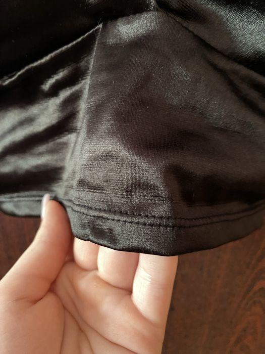 чорний сексі топ