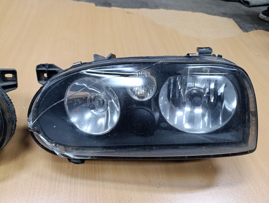 Reflektory hella golf 3 III IV 4 lampa lampy przód tuning