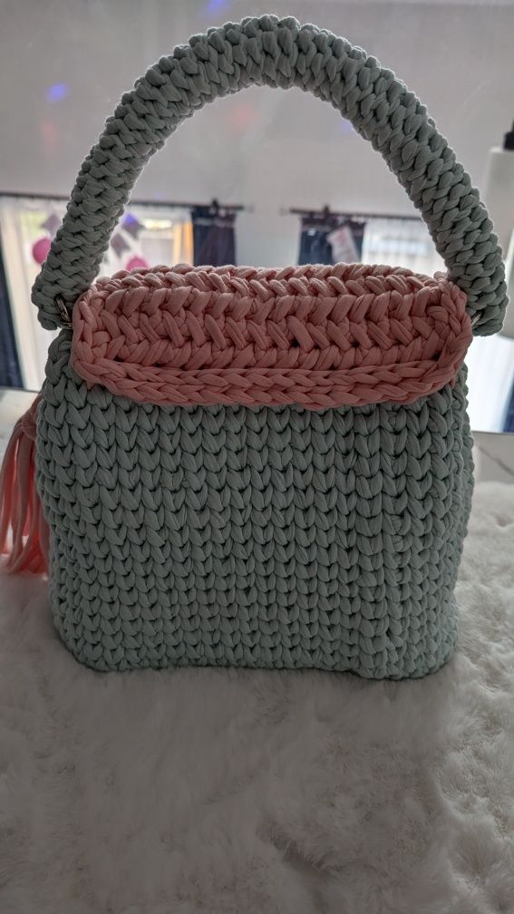 Mięta Pudrowy Róż Torebka Kuferek Handmade ( Zamów w innym Kolorze )