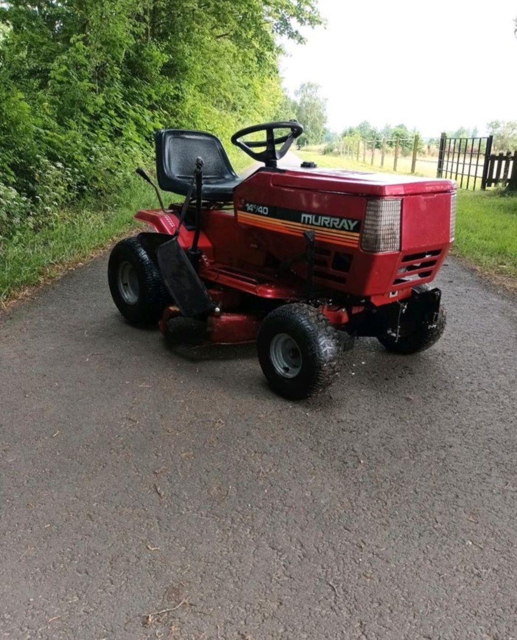Traktorek Murray 14 hp dwa cylindry ,Bardzo ładny stan