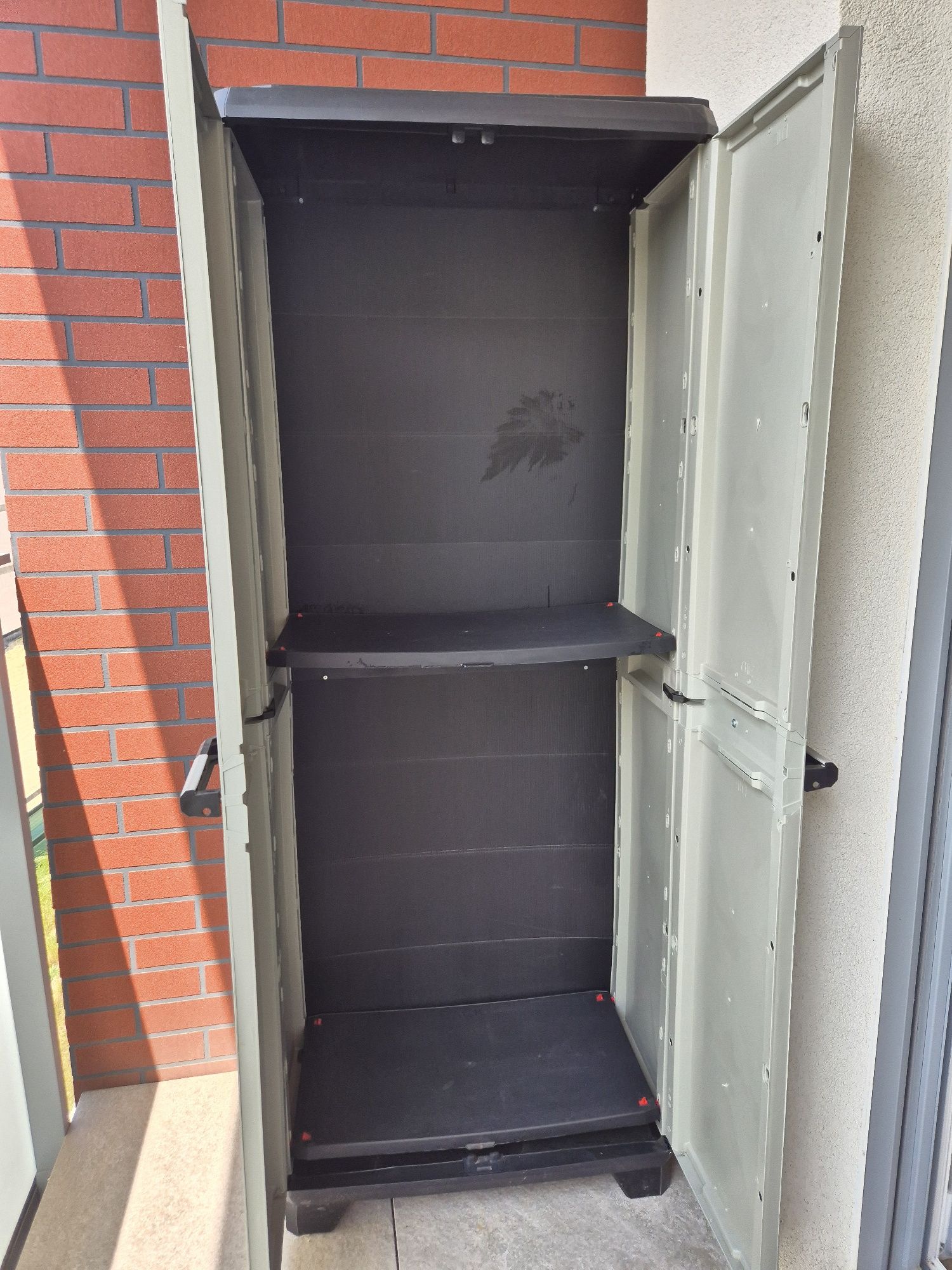 Sprzedam szafkę plastykową na balkon