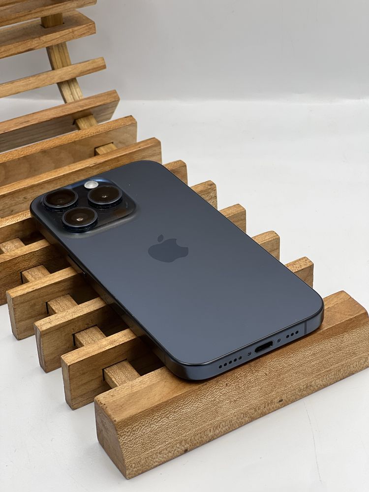 Уцінка iPhone 15 Pro 128Gb blue E-sim все працює 100% батарея рідна