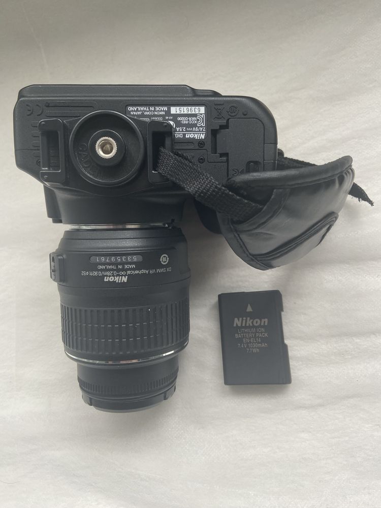 Продам Обмен фотоапарат Nikon D3200 18-55 VR Kit
