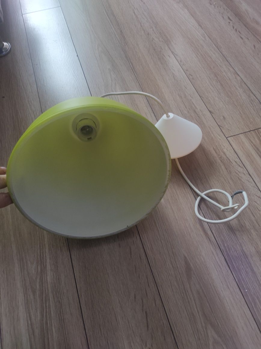 Lampa sufitowa zielona