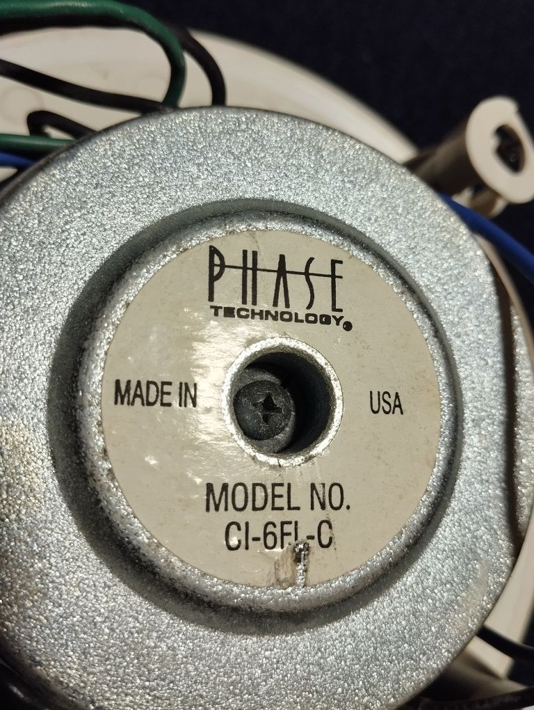 Динамик PHASE произведен в США. 2 штуки.