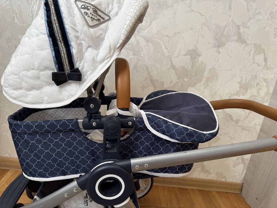 Коляска для кукол