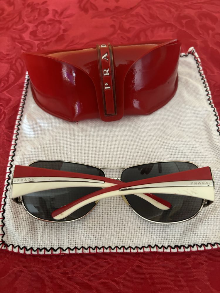 Oculos PRADA como novos - lindos