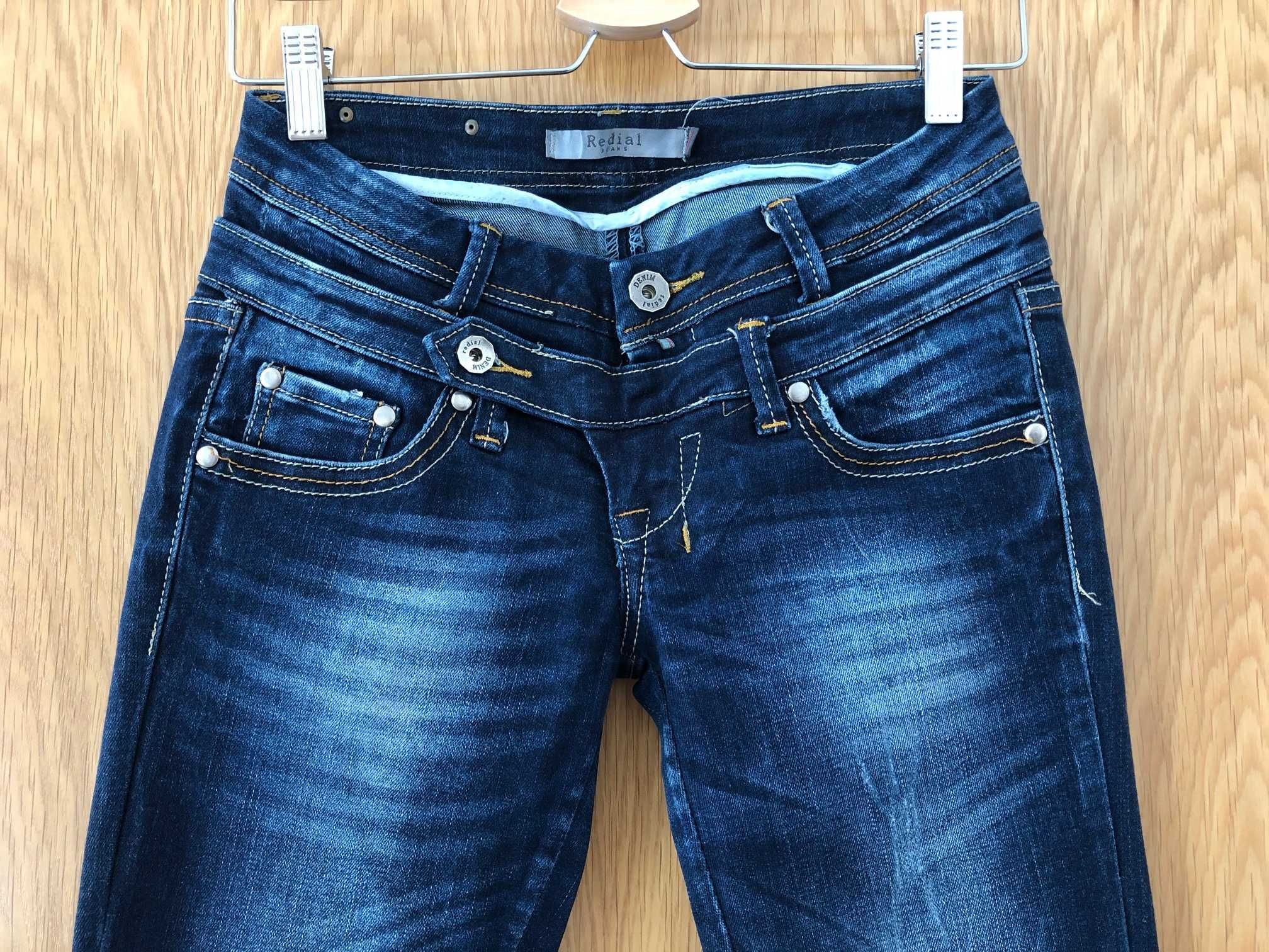 Jeans azul escuro cinta média - tamanho S (36)