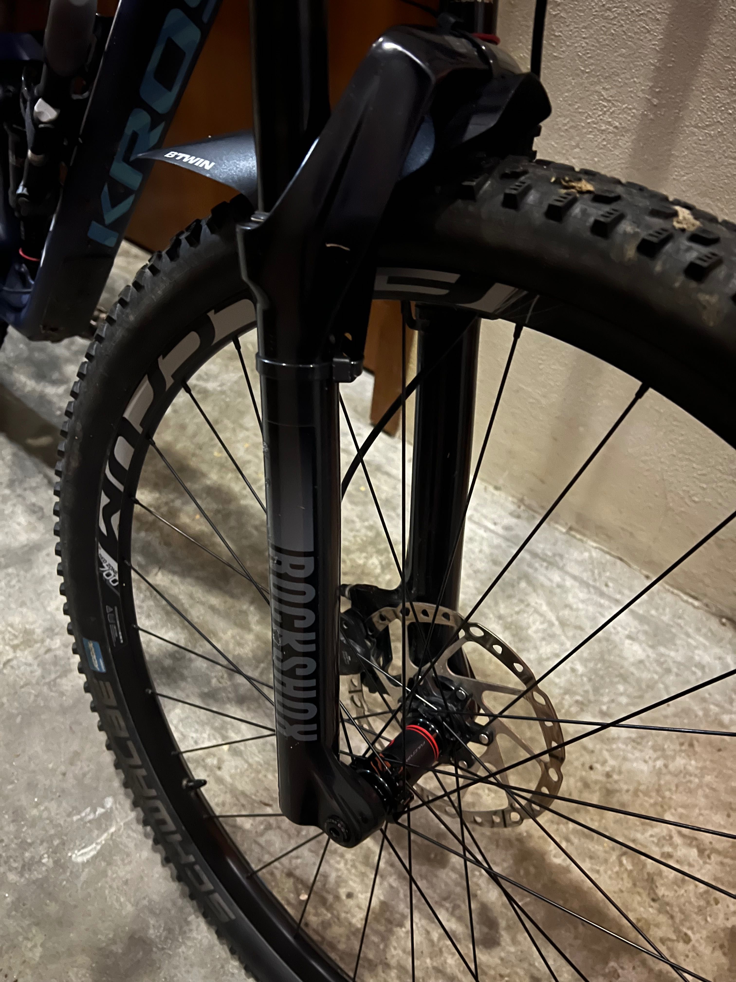Bicicleta Kross Earth Tokyo Carbono Suspensão Total