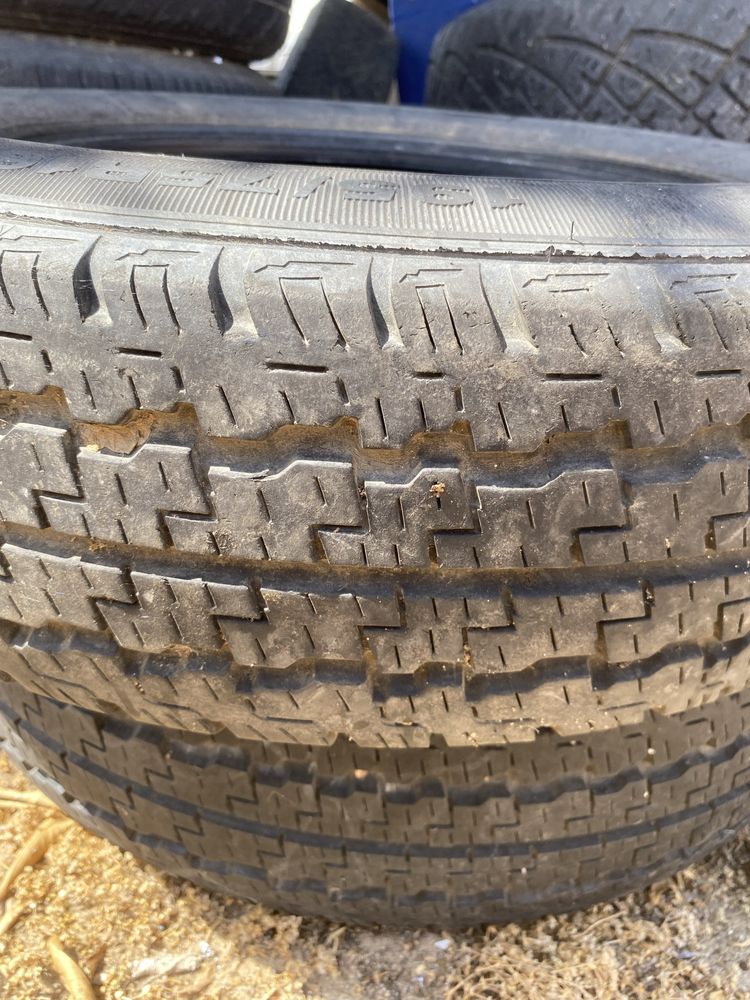 Pneu 195/75 R16