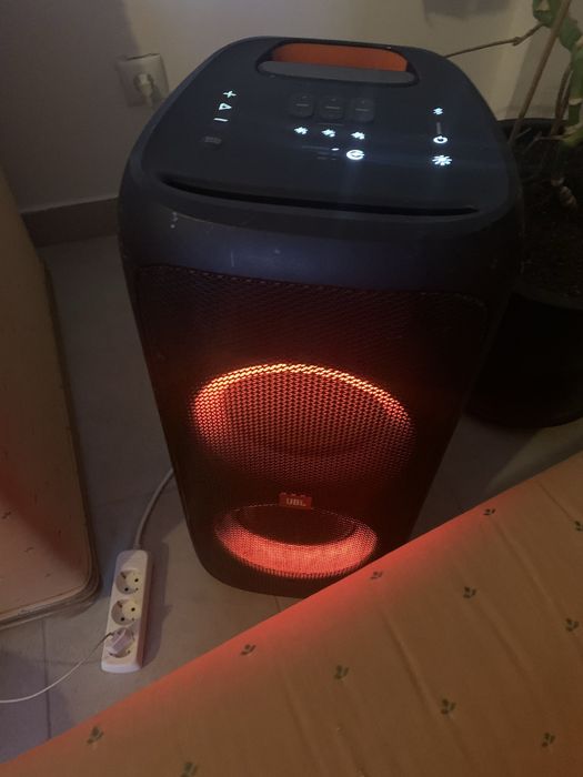 JBL Party box 310 em excelente estado